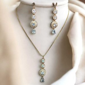 Collar de acero